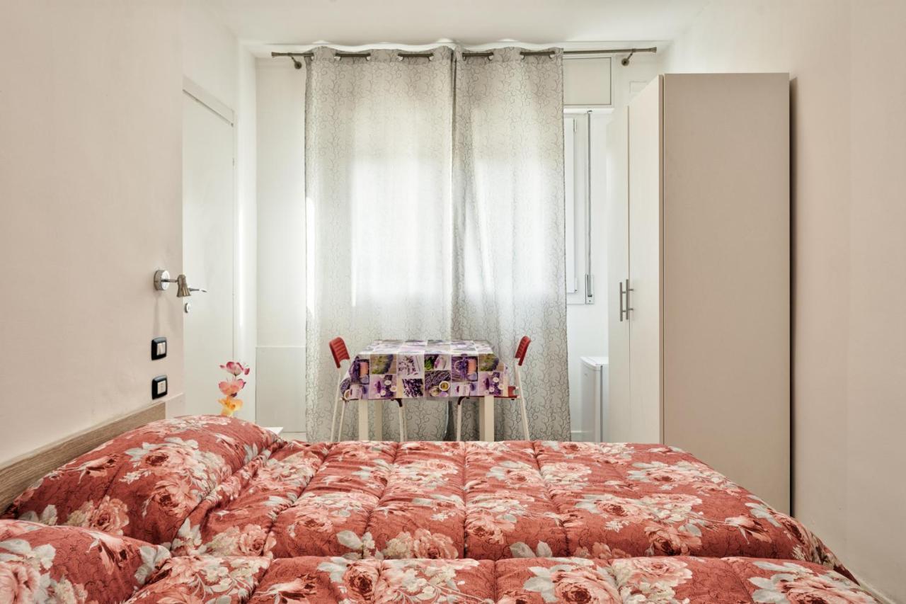 Venice Pink House Marghera Exterior foto